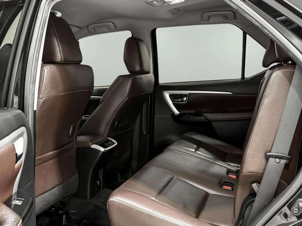 2021 TOYOTA FORTUNER 2.4 V [1A0007V] - 7