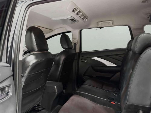 2020-mitsubishi-xpander-cross-1-5-1p2560v-slide-thumbnail-5