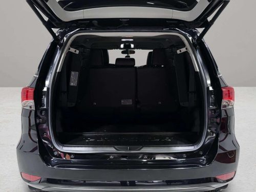 2021-toyota-fortuner-2-4-v-1a0007v-slide-thumbnail-7