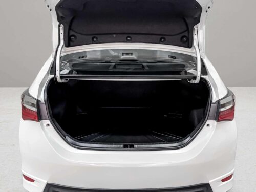 toyota-corolla-altis-1-8-s-1c0033v-slide-thumbnail-6