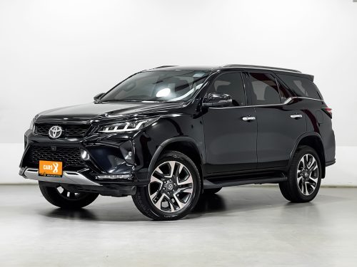 2021-toyota-fortuner-2-4-legender-1p2557v-slide-thumbnail-1