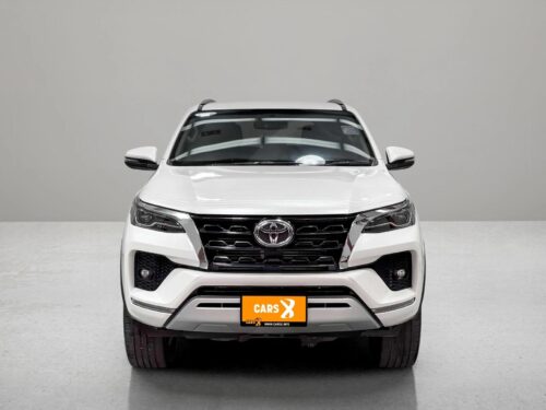 2021-toyota-fortuner-2-4-v-1d0018-slide-thumbnail-1