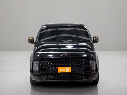 2024-hyundai-staria-2-2-premium-1p2600v-slide-thumbnail-0