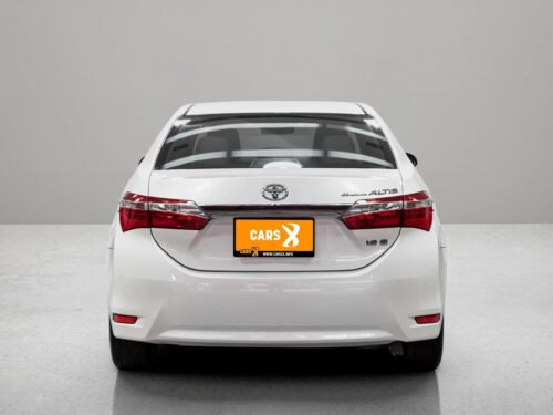 toyota-corolla-altis-1-8-e-1p2595-slide-thumbnail-1