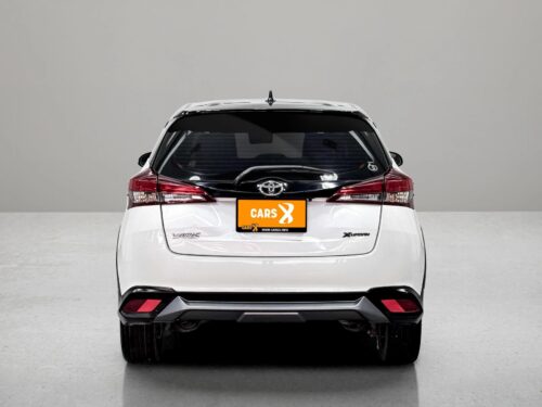 2023-toyota-yaris-1-2-sport-premium-x-urban-1t0007v-slide-thumbnail-1