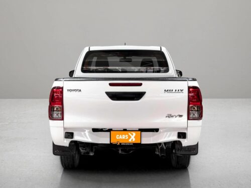 2021-toyota-hilux-revo-2-4-z-edition-entry-1p2553-slide-thumbnail-1