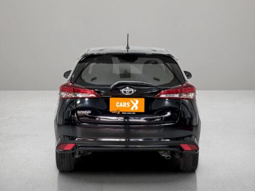 2020-toyota-yaris-1-2-mid-1t0014-slide-thumbnail-1