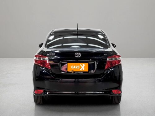 2017-toyota-vios-1-5-e-1s1265v-slide-thumbnail-1