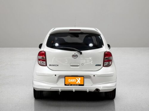 2013-nissan-march-1-2-e-1p2570v-slide-thumbnail-2