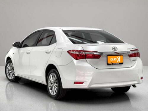 toyota-corolla-altis-1-8-e-1p2595-slide-thumbnail-2