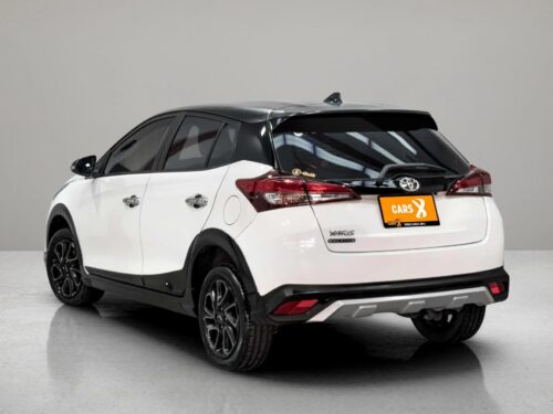 2020-toyota-yaris-1-2-high-cross-1t0016v-slide-thumbnail-2