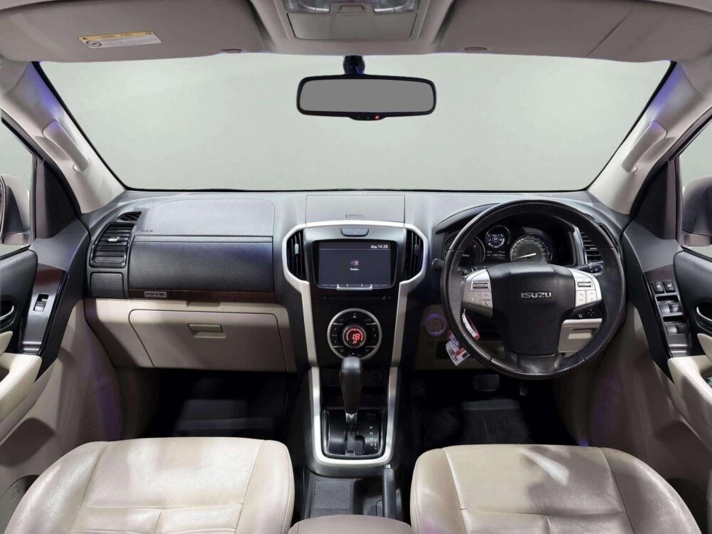 2017 ISUZU MU-X 1.9 DVD DA Navi [1P2586] - 4