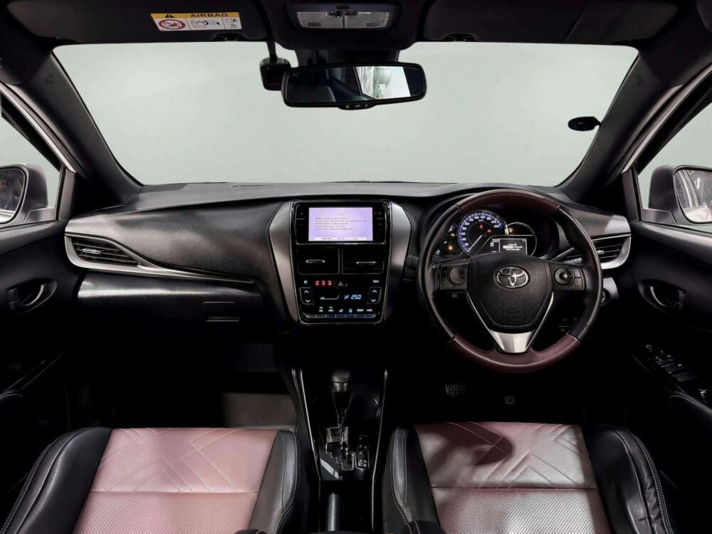2023 TOYOTA YARIS 1.2 SPORT PREMIUM X-URBAN [1T0007V] - 4