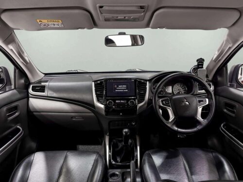 2017-mitsubishi-triton-2-4-gls-limited-plus-1s1263v-slide-thumbnail-2