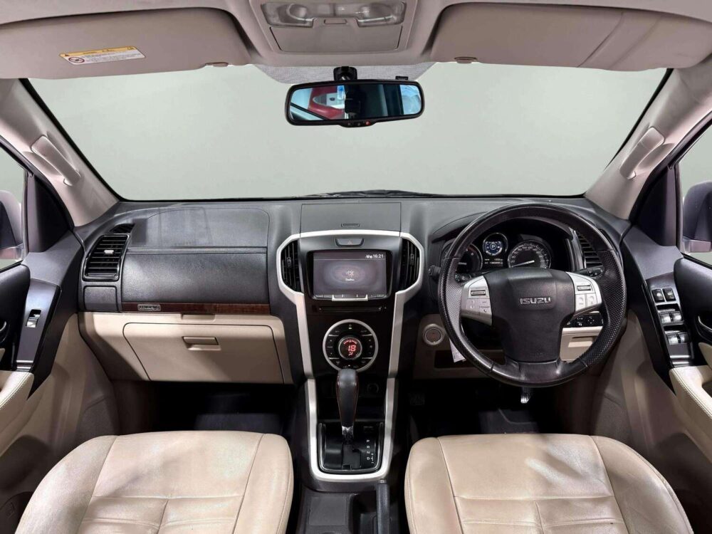 2017 ISUZU MU-X 1.9 DVD DA Navi [1P2585] - 4