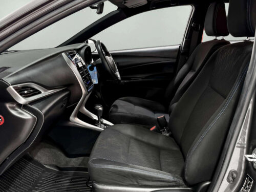 2018-toyota-yaris-1-2-g-1s1267v-slide-thumbnail-4