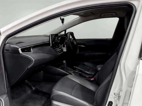 toyota-corolla-altis-1-6-g-1n0049-slide-thumbnail-4