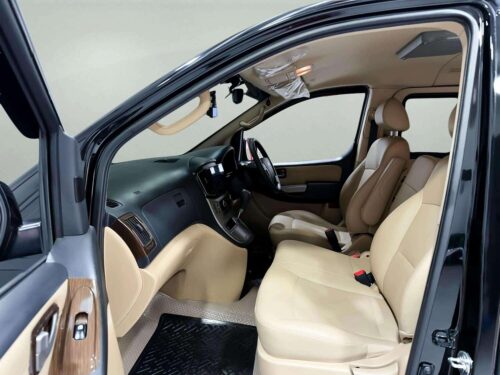 2020-hyundai-h-1-2-5-elite-1p2601v-slide-thumbnail-3