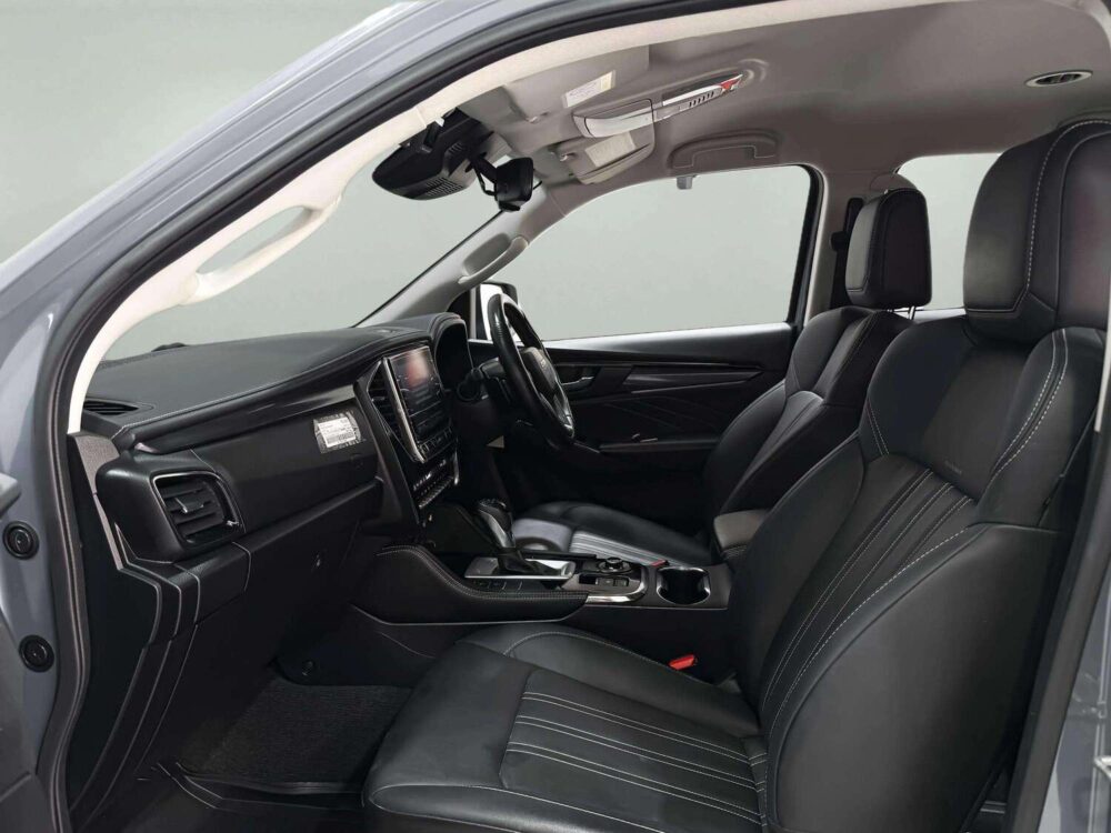 2024 ISUZU MU-X 3.0 ULTIMATE 4WD (PHANTOM COLLECTION) [1C0043] - 5