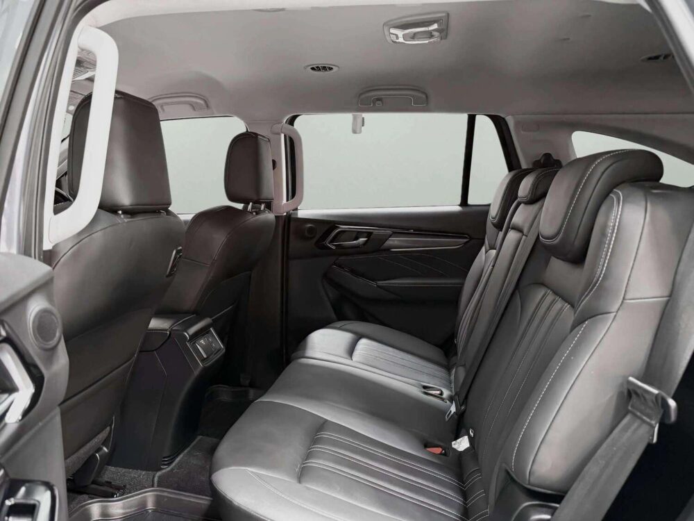 2024 ISUZU MU-X 3.0 ULTIMATE 4WD (PHANTOM COLLECTION) [1C0043] - 6