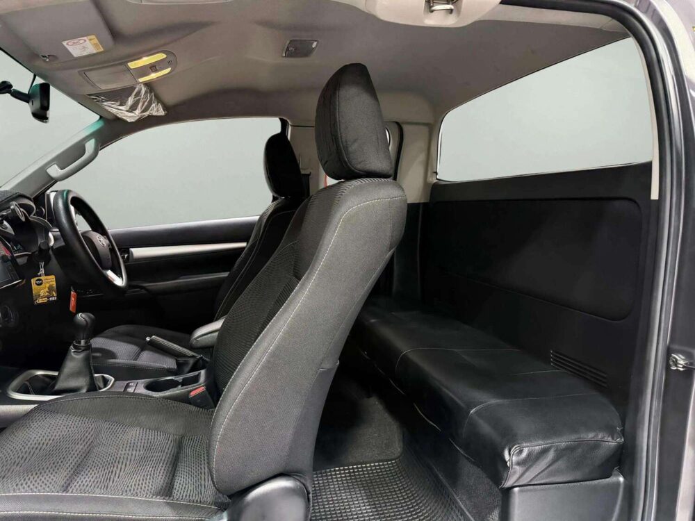2020 TOYOTA HILUX REVO 2.4 E PLUS PRERUNNER [1A0028V] - 6