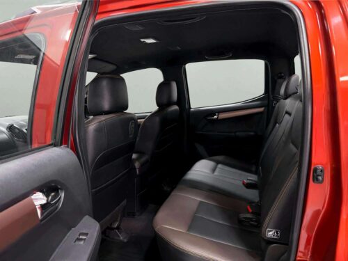 2016-isuzu-d-max-3-0-z-prestige-vcross-4wd-1p2492-slide-thumbnail-5