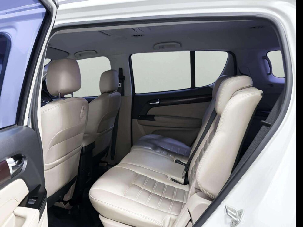 2017 ISUZU MU-X 1.9 DVD DA Navi [1P2586] - 6