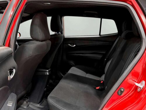 2024-toyota-yaris-1-2-sport-1p2615-slide-thumbnail-5