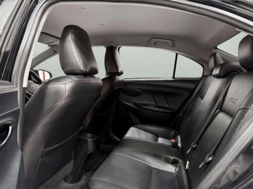 2017-toyota-vios-1-5-e-1s1265v-slide-thumbnail-5