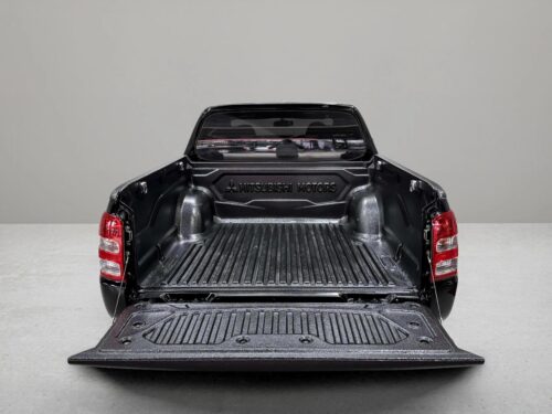 2017-mitsubishi-triton-2-4-gls-limited-plus-1s1263v-slide-thumbnail-4