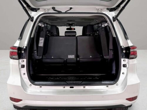 2021-toyota-fortuner-2-4-v-1d0018-slide-thumbnail-5