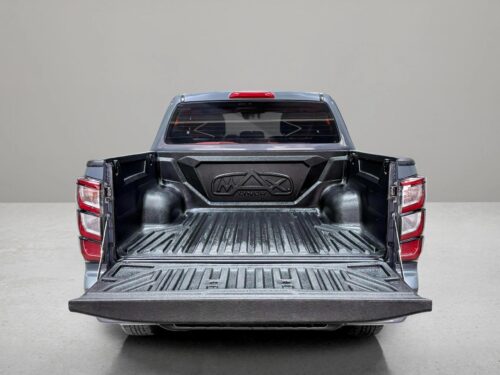 isuzu-d-max-3-0-m-hi-lander-1a0006v-slide-thumbnail-6
