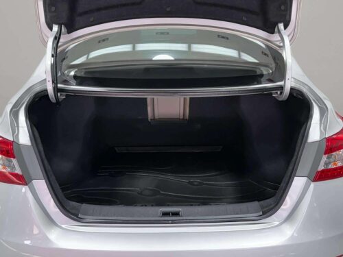 2013-nissan-sylphy-1-8-v-1a0017-slide-thumbnail-6