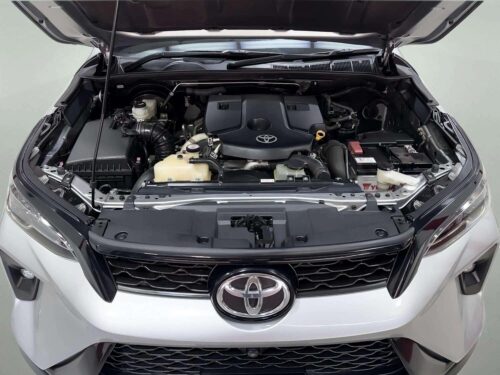 toyota-hilux-revo-2-4-j-plus-prerunner-1n0050v-slide-thumbnail-7