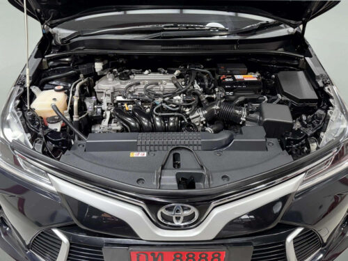 2019-toyota-corolla-altis-1-8-gr-sport-1d0031-slide-thumbnail-7