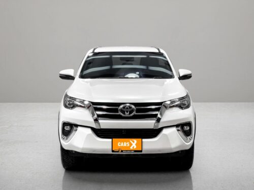 2018-toyota-fortuner-2-4-v-1p2635v-slide-thumbnail-1