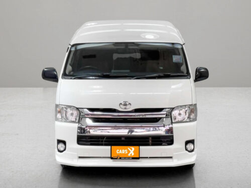 2019-toyota-commuter-3-0-d4d-1p2599v-slide-thumbnail-1