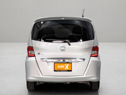 2014-honda-freed-1-5-e-1s1287v-slide-thumbnail-2