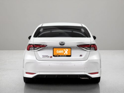2022-toyota-corolla-altis-1-8-gr-sport-1s1308v-slide-thumbnail-2