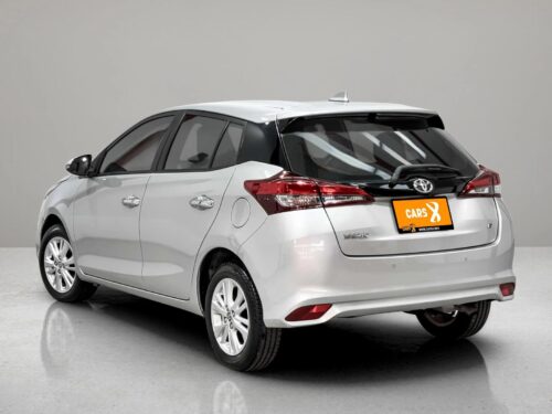 2018-toyota-yaris-1-2-g-1s1282v-slide-thumbnail-2