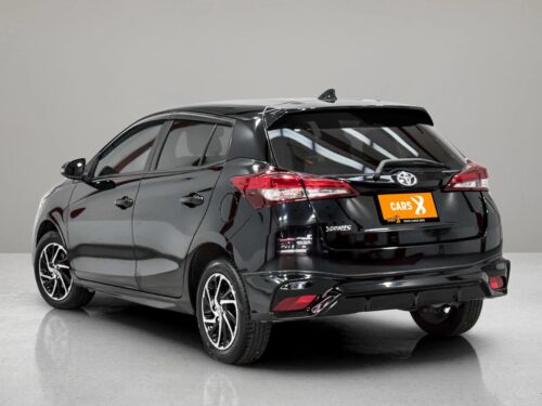 2020-toyota-yaris-1-2-sport-premium-1s1303-slide-thumbnail-3