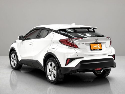 2018-toyota-c-hr-1-8-mid-1s1310-slide-thumbnail-3