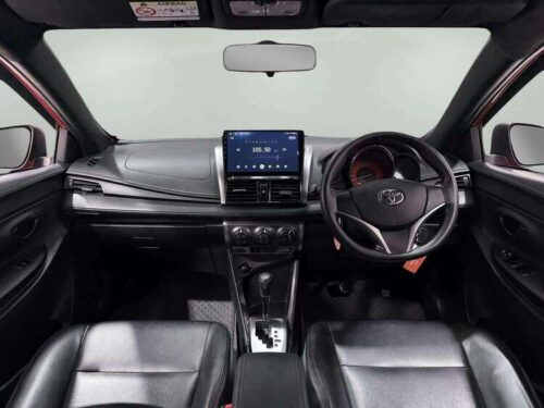 2016-toyota-yaris-1-2-e-1s1279-slide-thumbnail-6