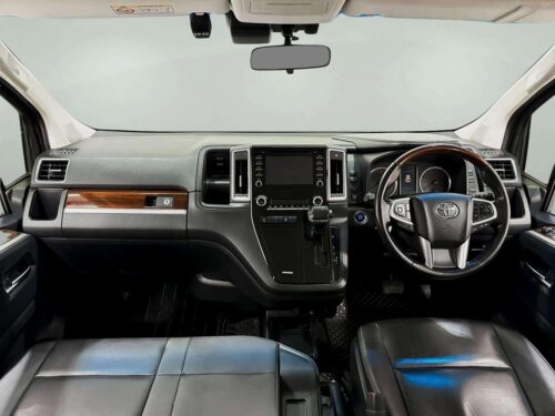 2020-toyota-majesty-2-8-grande-1c0026-slide-thumbnail-4