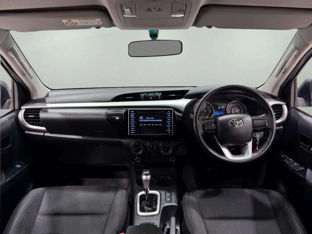 2020 TOYOTA HILUX REVO 2.4 E PRERUNNER [1P2610] - 4