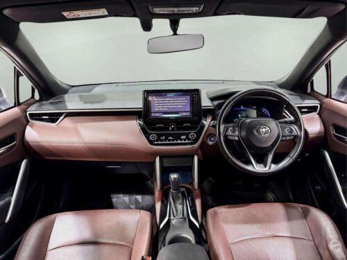 2023-toyota-corolla-cross-1-8-hybrid-premium-1p2603-slide-thumbnail-3