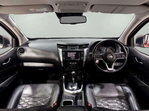 2021-nissan-navara-2-3-vl-4wd-1s1261-slide-thumbnail-4