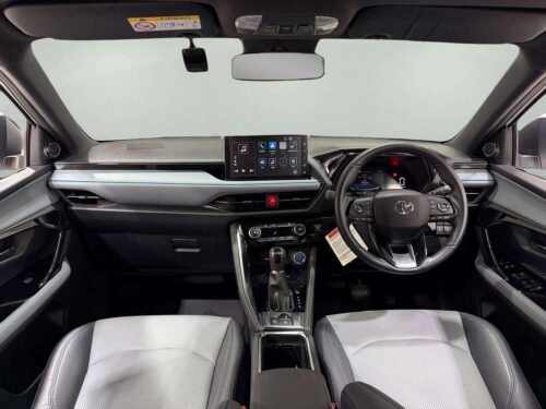 2024-toyota-yaris-cross-1-5-hev-premium-luxury-1n0057v-slide-thumbnail-2