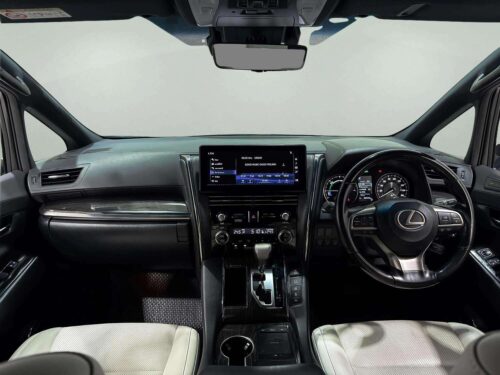 2021-lexus-lm300h-2-5-executive-4wd-9p0957-slide-thumbnail-3
