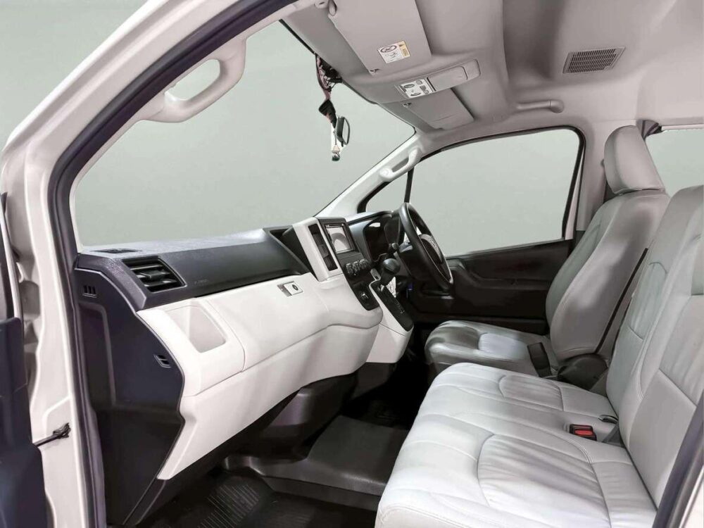 2020 TOYOTA COMMUTER 2.8  [1T0001] - 6